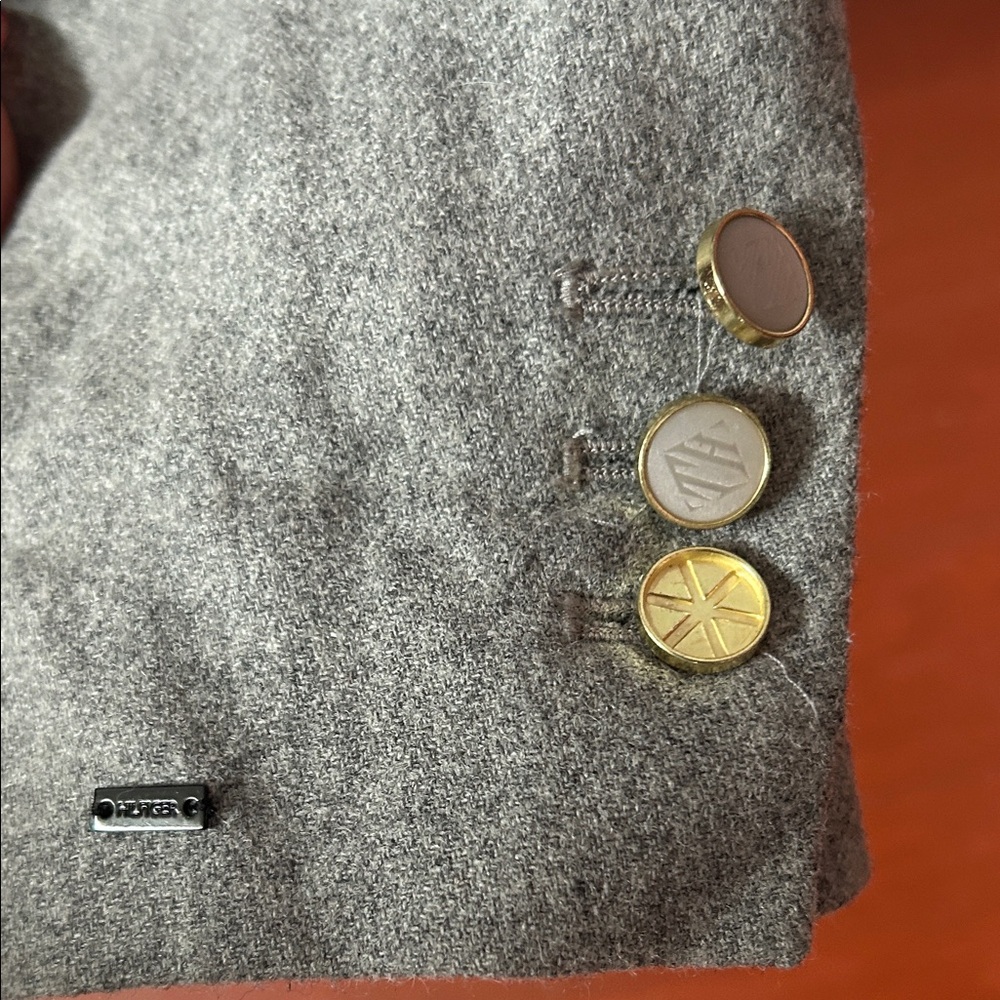 Tommy Hilfiger Two-Tone Gray Blazer - Picture 10 of 11